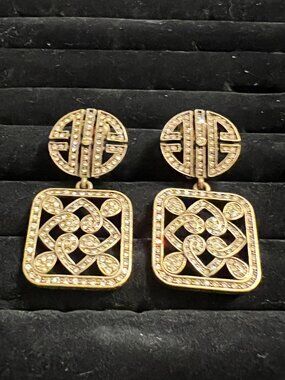 Heidi Daus VINTAGE - Gold Tone Square Crystal Rhinestone Clip-On Earring
